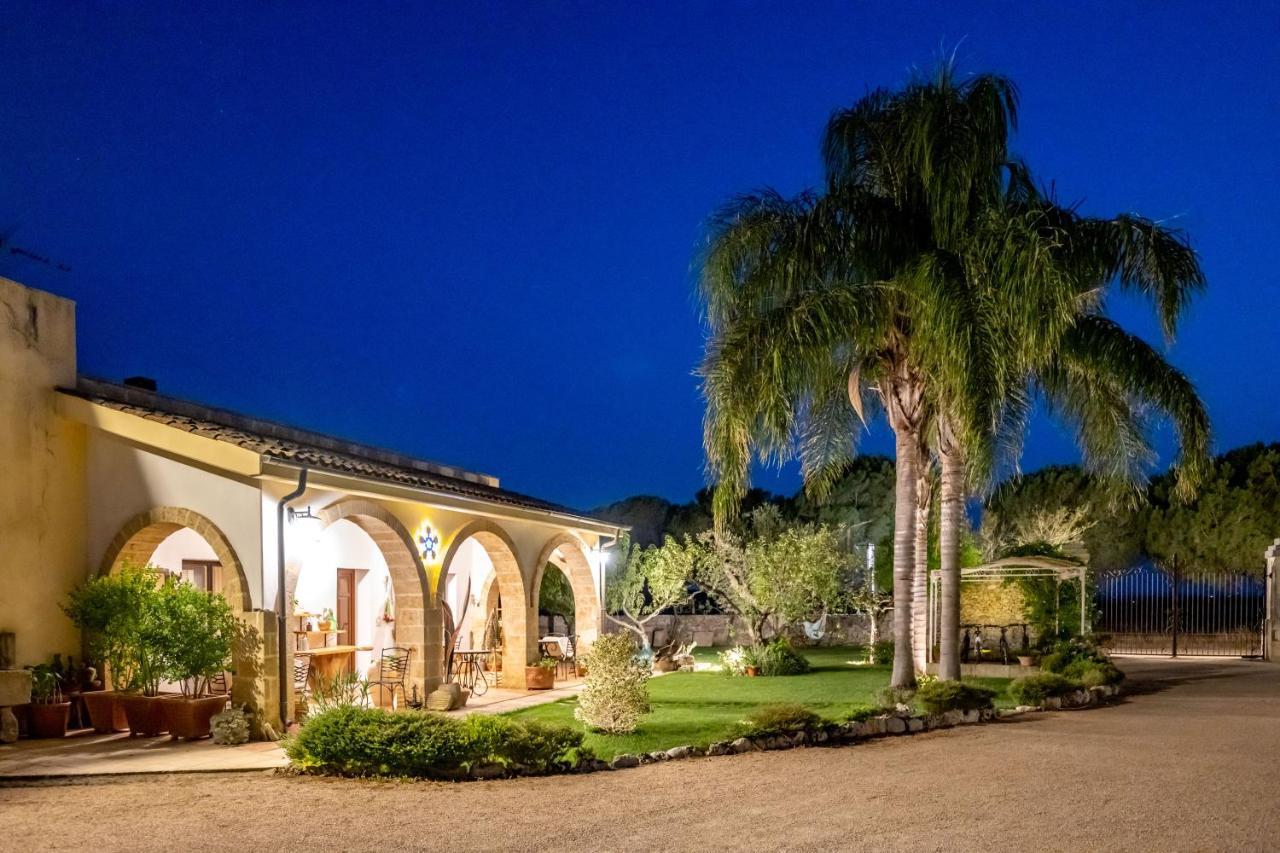Masseria Casina Montana Corigliano dʼOtranto المظهر الخارجي الصورة